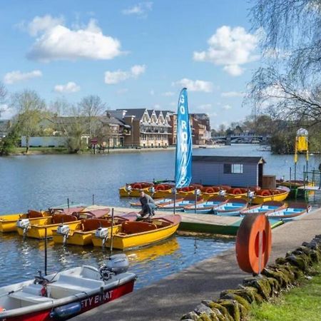 Апартаменти Beautiful Windsor 2 Bed, Perfect Location, 5 Mins Walk To Centre, Free Parking, Legoland, Ascot Екстер'єр фото