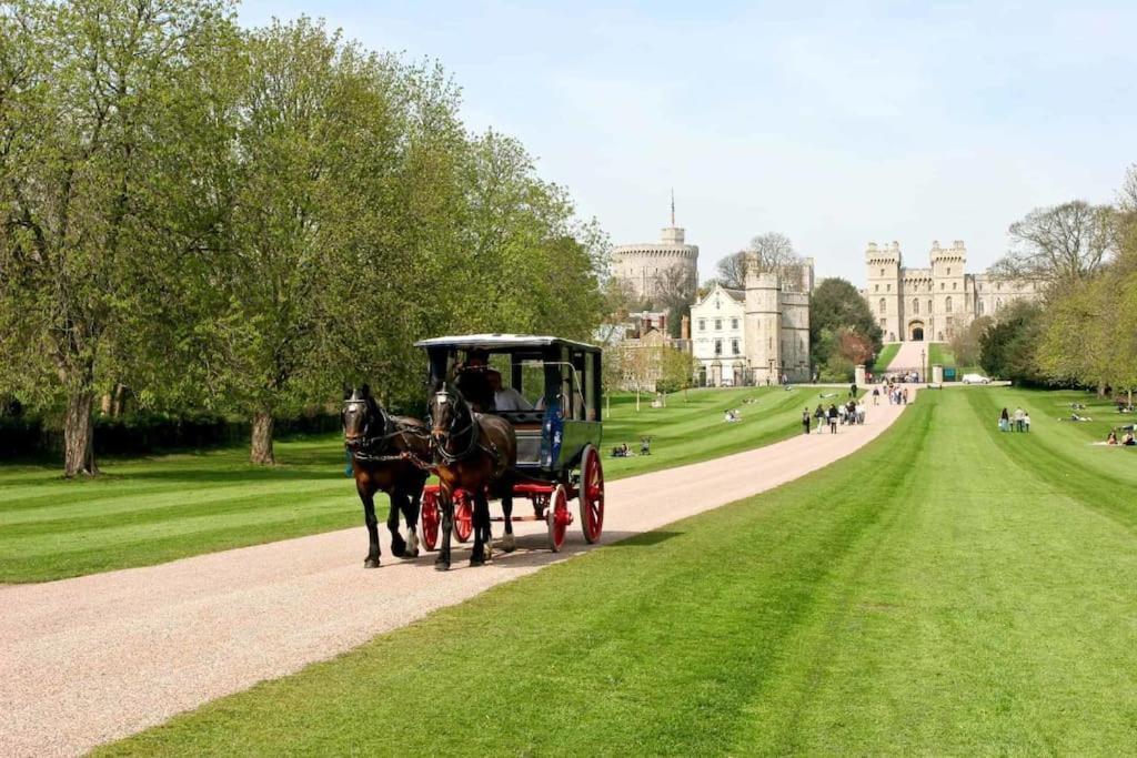 Апартаменти Beautiful Windsor 2 Bed, Perfect Location, 5 Mins Walk To Centre, Free Parking, Legoland, Ascot Екстер'єр фото