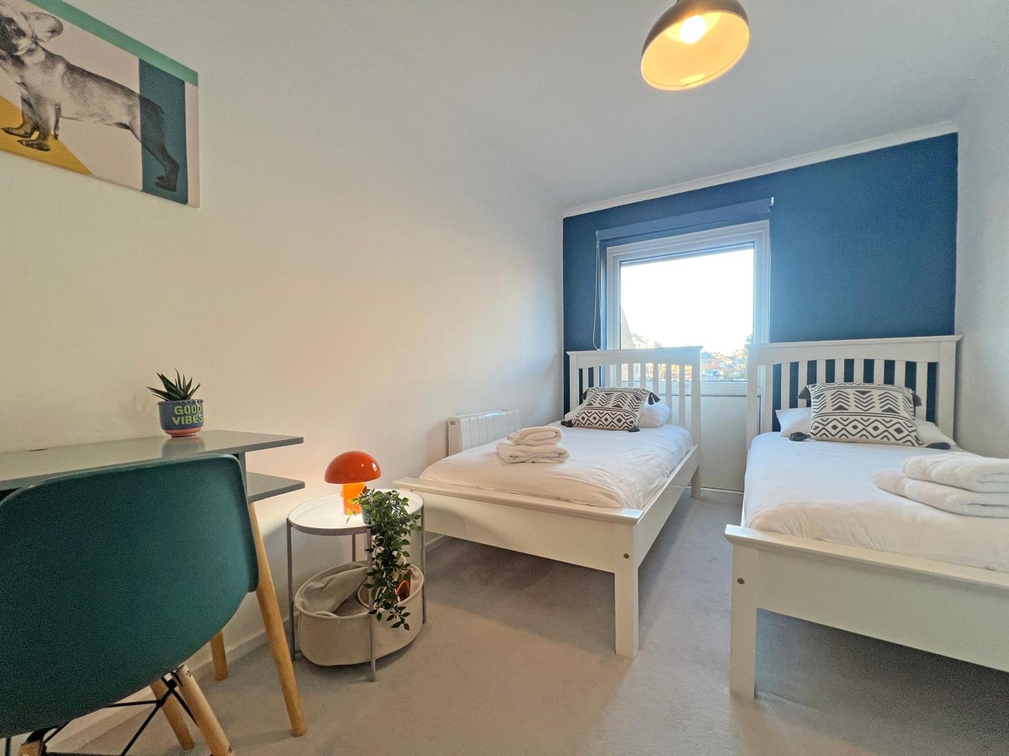 Апартаменти Beautiful Windsor 2 Bed, Perfect Location, 5 Mins Walk To Centre, Free Parking, Legoland, Ascot Екстер'єр фото